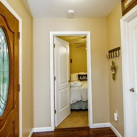 Cabin By The Creek With Private Creek Access Tannersville Extérieur photo