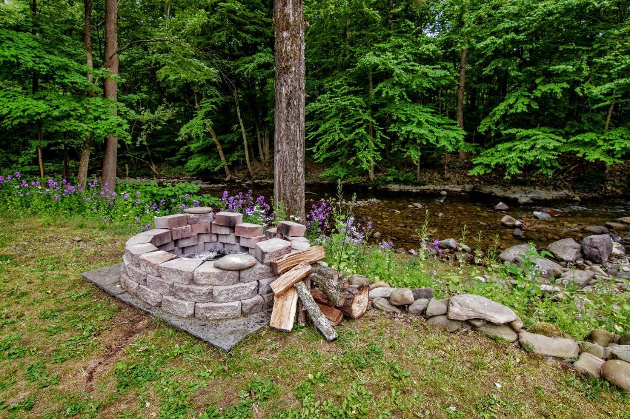 Séjour à la campagne By The Creek With Private Creek Access *