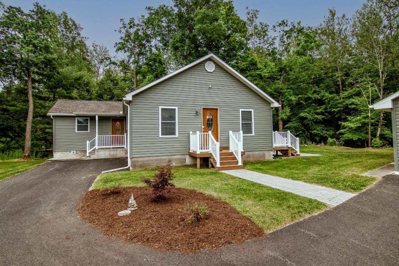 By The Creek With Private Creek Access * Tannersville